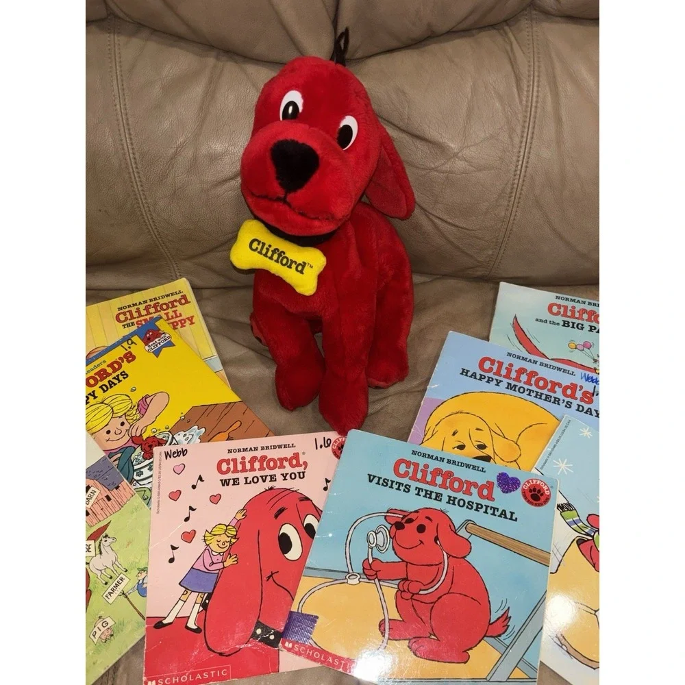Norman Bridwell CLIFFORD THE‎ BIG RED DOG Book Lot of 12 w/ Clifford Plush Buddy